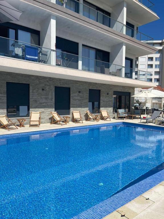 Apartment Elia - Great One Bedroom With Pool And Seaview Budva