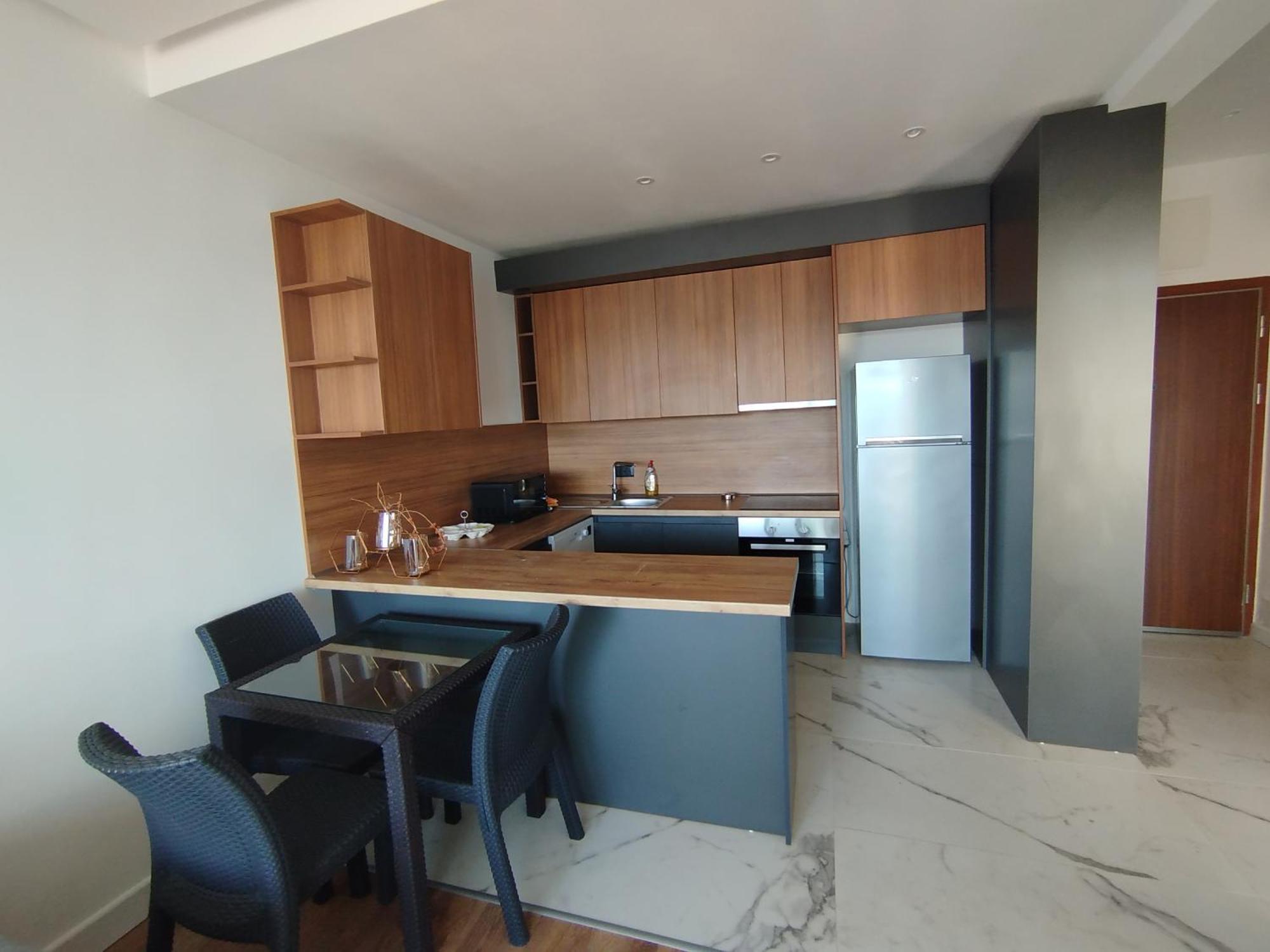 Apartment Elia - Great One Bedroom With Pool And Seaview Budva